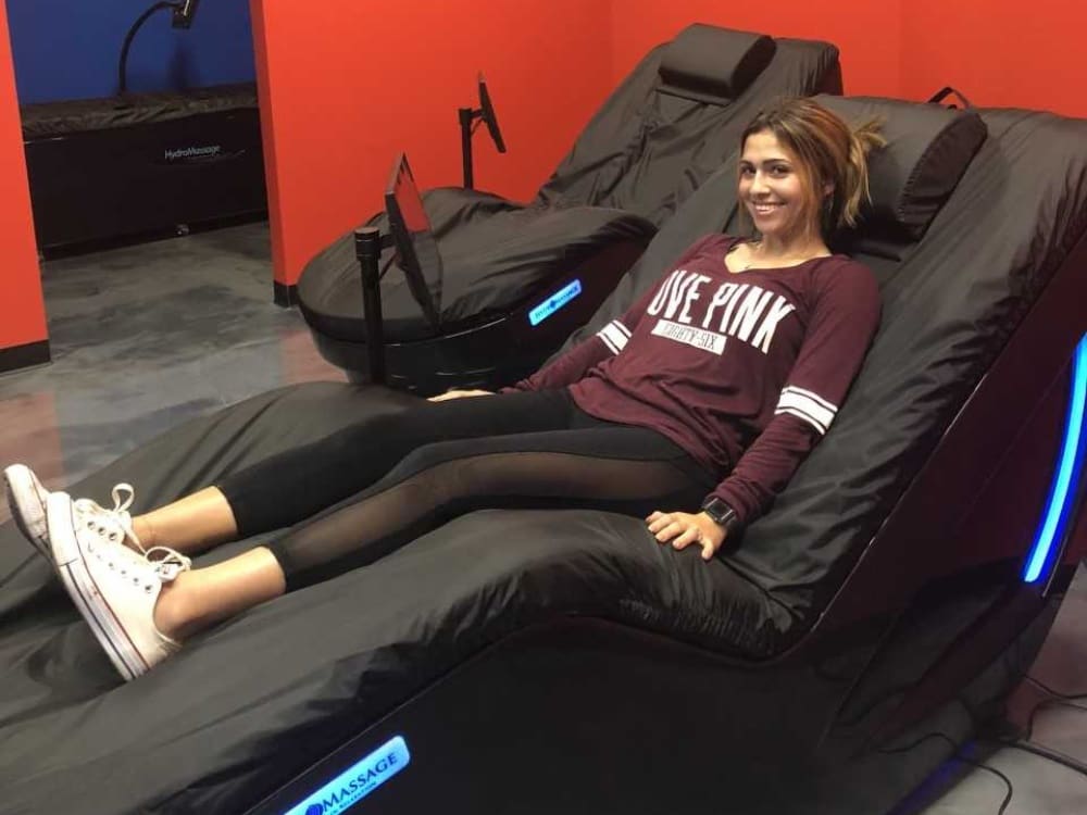 hydromassage beds at freedom fitness gym in airline