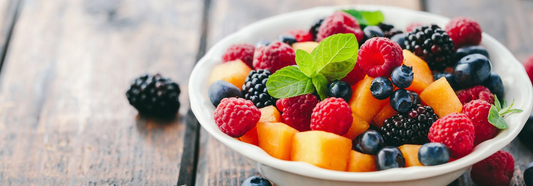 bowl of fruit for healthy weight loss