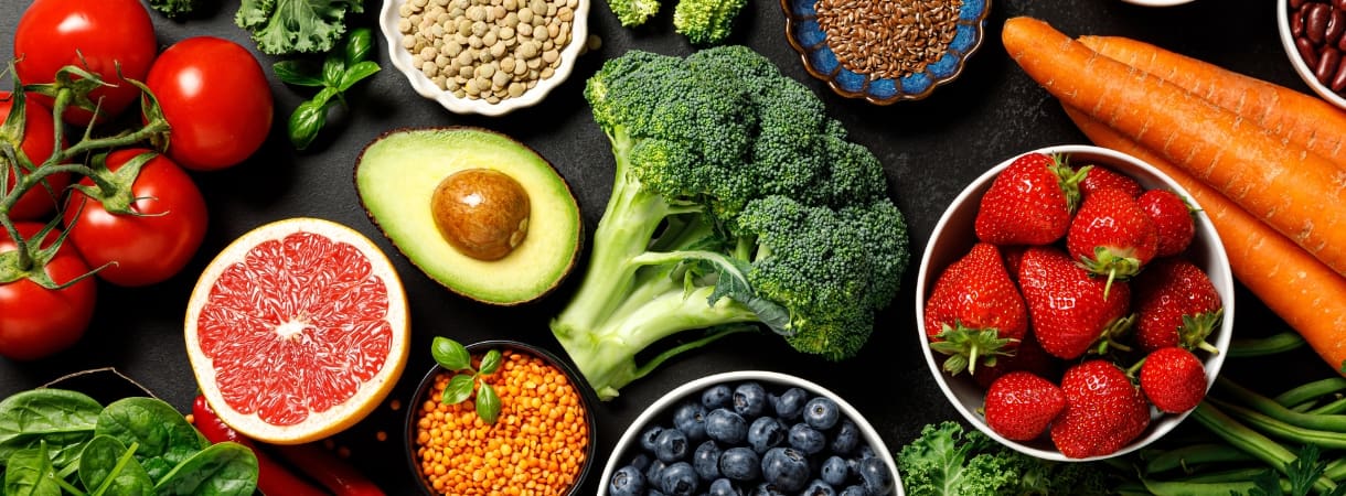 a spread of healthy foods for nutrition guidance at freedom fitness gym in corpus christi